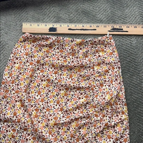 Sienna Sky Floral Ruched Mini Skirt Orange Yellow Boho Size S Womens - Picture 7 of 8
